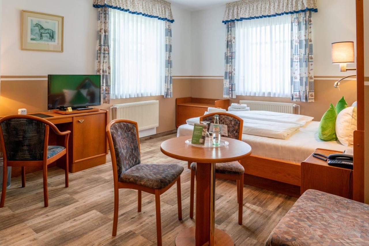 Parkhotel Neustadt Garni Kültér fotó